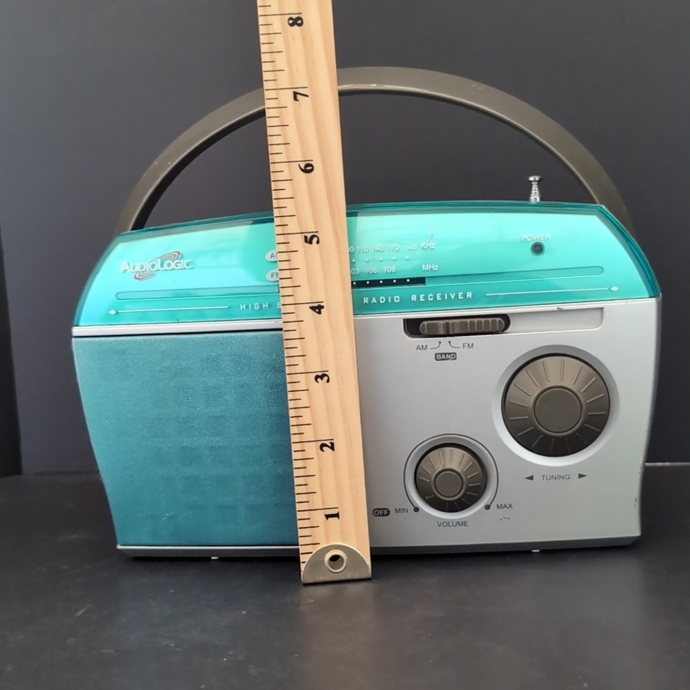 VGT,Teal/Gray Audiologic High Sensitivity AM/FM Radio Reciever. - Picture 9 of 10